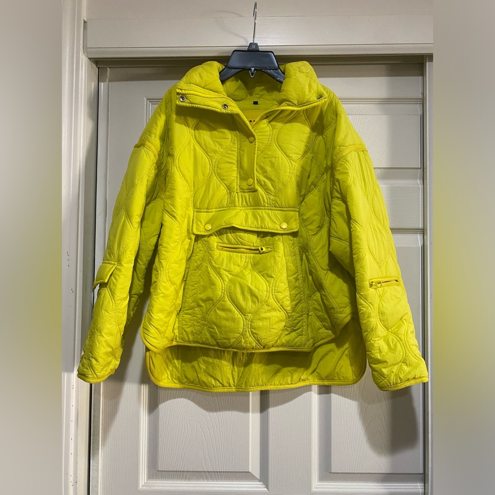 Blank NYC Front Hoodie Pockets High Collar Long‎ Sleeves neon puffy coat Size S